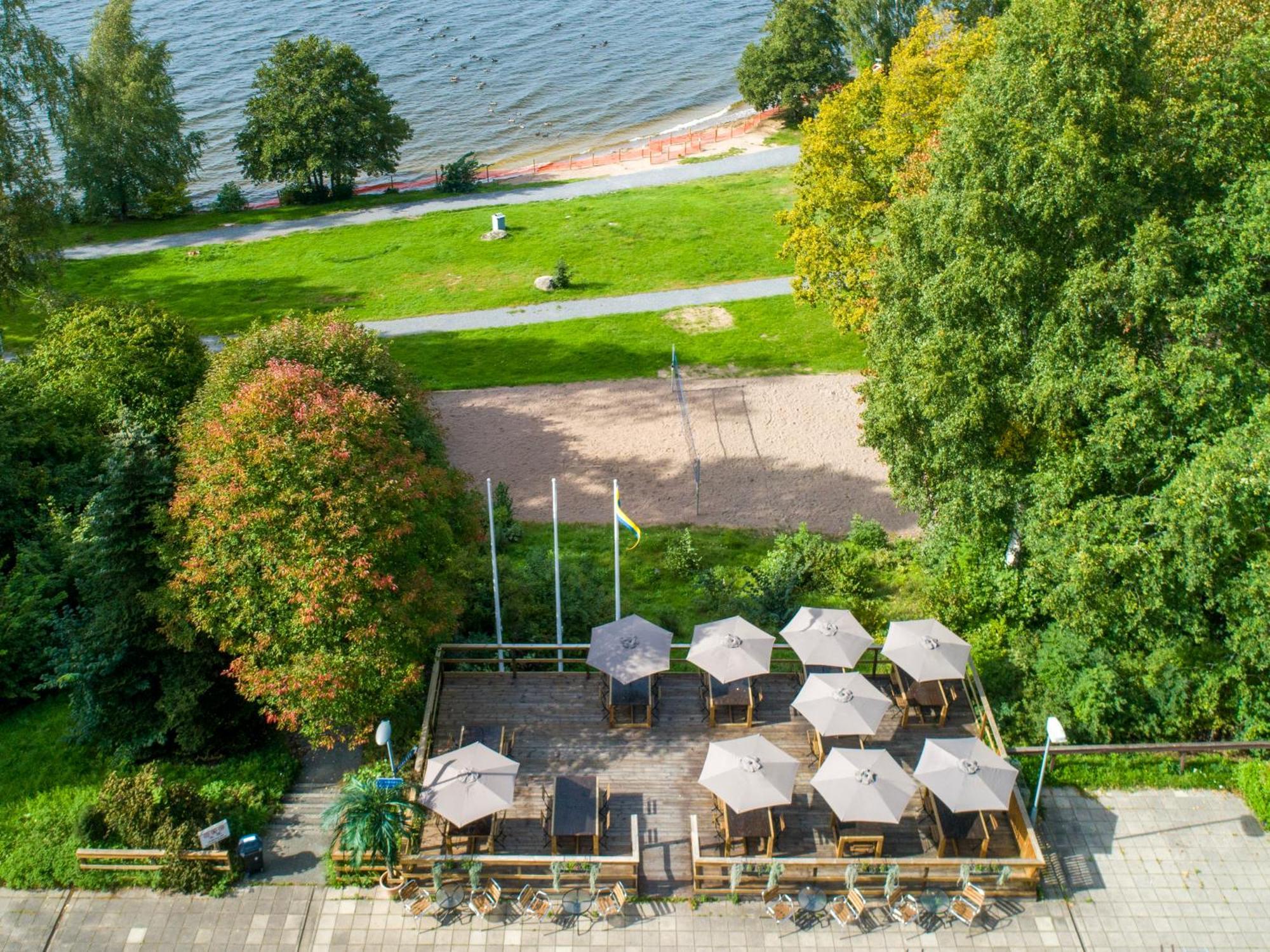 Kallhaellsbaden Strandhotell Ерфелла Экстерьер фото