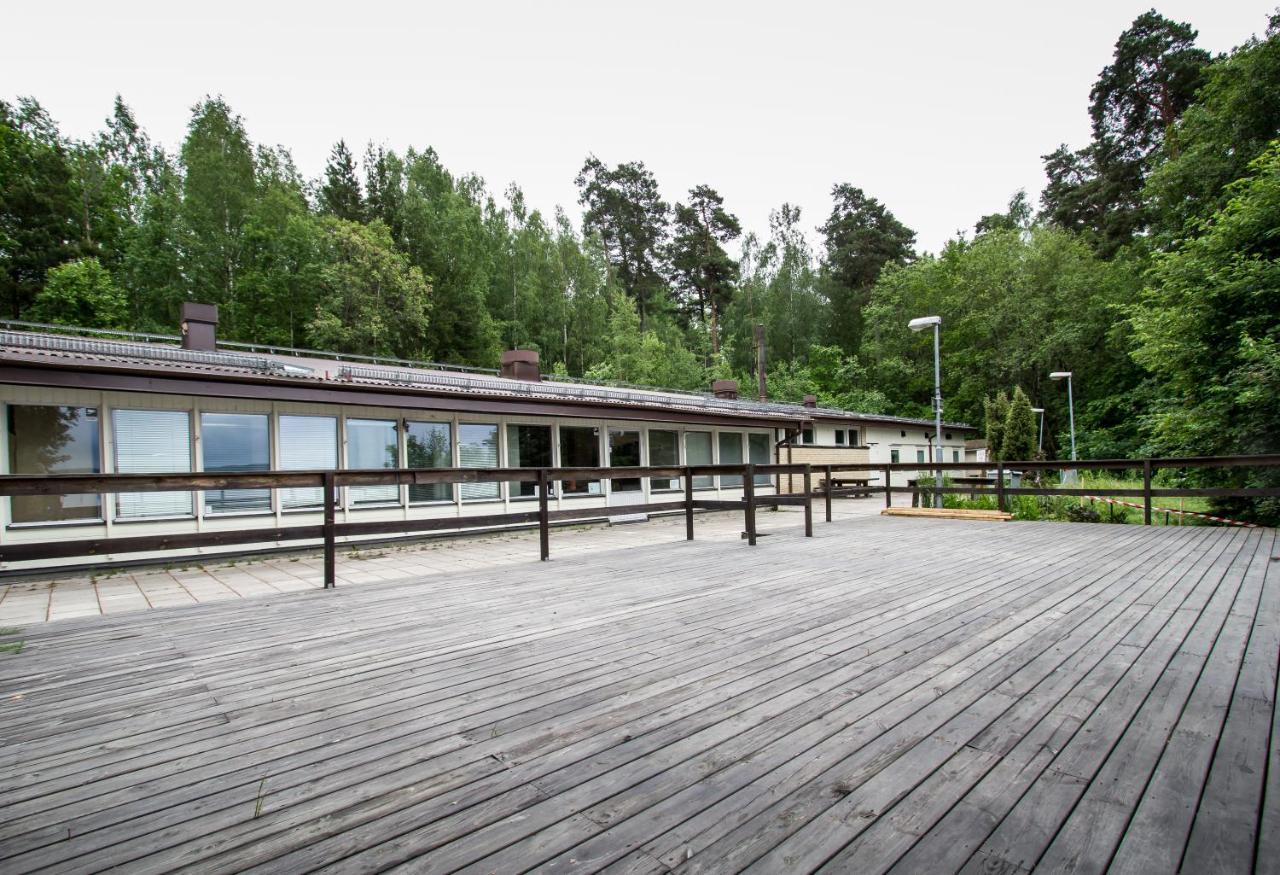 Kallhaellsbaden Strandhotell Ерфелла Экстерьер фото