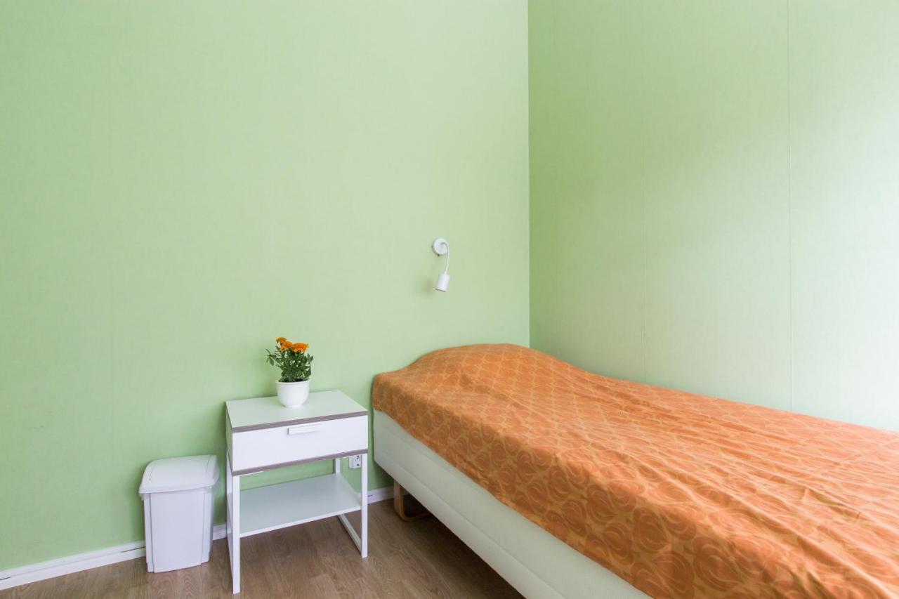 Kallhaellsbaden Strandhotell Ерфелла Экстерьер фото